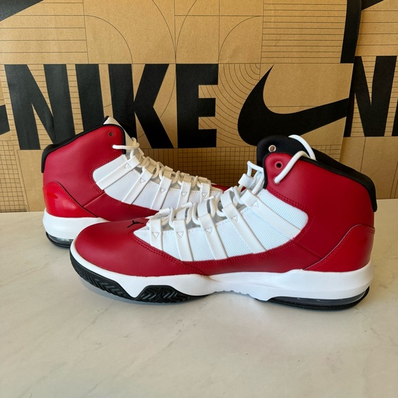 Final Sale!!! 🌺 NIKE 🌺  JORDAN MAX AURA 👟 - Picture 9 of 14